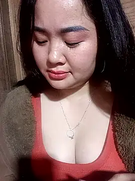 Bee-bgolden online show from 01/13/26, 02:21