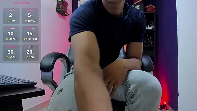 Alex king27 online show from 05/15/26, 01:25