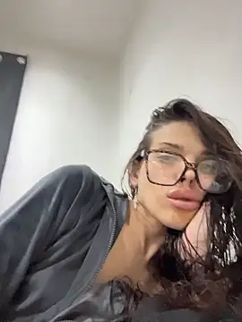 zowi101 online show from 12/17/25, 07:30