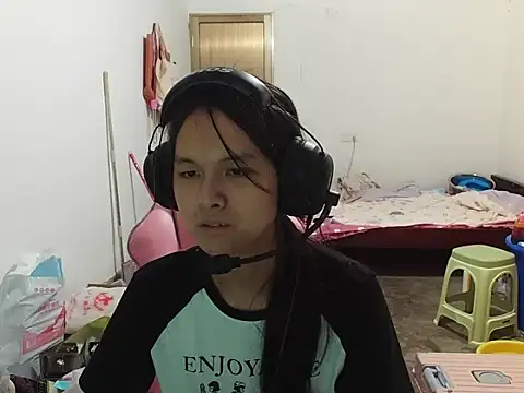 RebelAura online show from 11/10/25, 11:37
