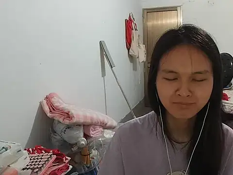 Snapshot of RebelAura chatting on 07/01/26, 05:46 RebelAura online show from 07/01/26, 05:46