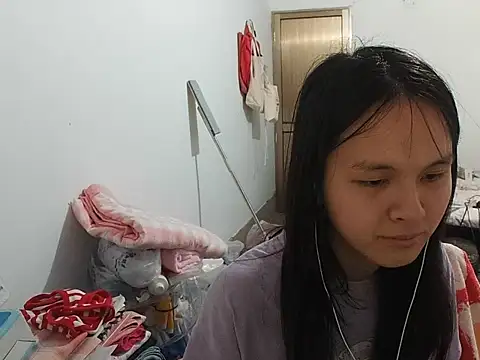 Snapshot of RebelAura chatting on 07/02/26, 07:31 RebelAura online show from 07/02/26, 07:31