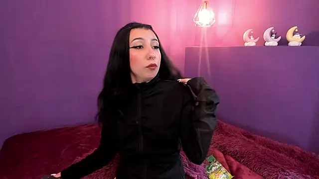 Isabella Crofts online show from 02/26/26, 03:06