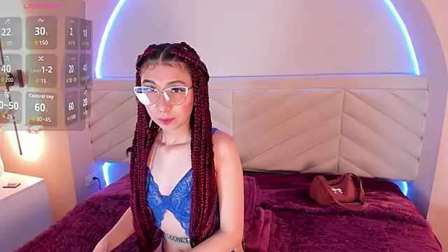 Isabella Crofts online show from 04/29/26, 03:11