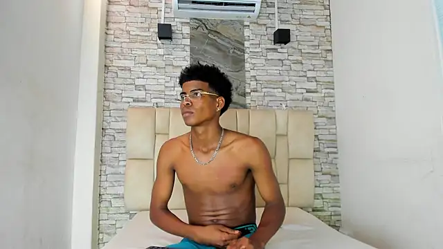 XAVI LEE online show from 11/26/25, 07:58