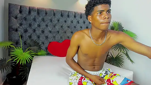 XAVI LEE online show from 11/05/25, 07:50