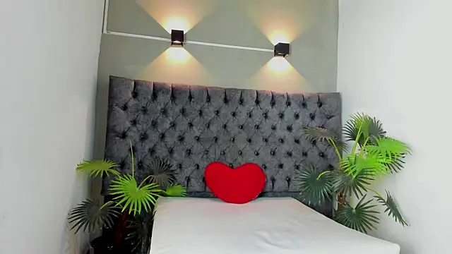 XAVI LEE online show from 11/06/25, 07:29