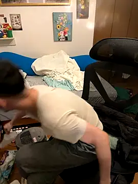 ippei0001 online show from 11/12/25, 02:04