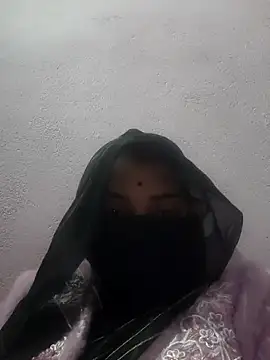 Snapshot of Tamanna_hot chatting on 11/16/25, 03:28 Tamanna hot online show from 11/16/25, 03:28