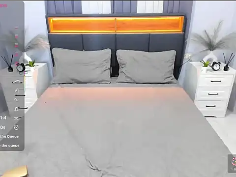 Snapshot of cythereasunrise chatting on 11/05/25, 10:51 cythereasunrise online show from 11/05/25, 10:51