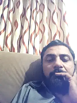 Snapshot of RubyEntity chatting on 11/17/25, 12:53 RubyEntity online show from 11/17/25, 12:53