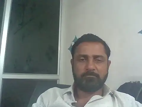 Snapshot of RubyEntity chatting on 11/11/25, 07:03 RubyEntity online show from 11/11/25, 07:03