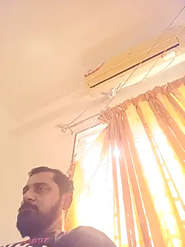 Snapshot of RubyEntity chatting on 11/09/25, 05:44 RubyEntity online show from 11/09/25, 05:44