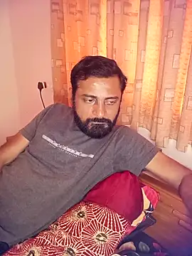 Snapshot of RubyEntity chatting on 11/27/25, 11:10 RubyEntity online show from 11/27/25, 11:10