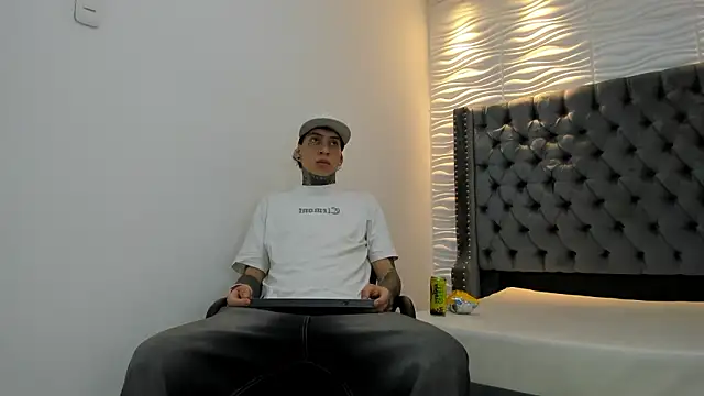 DANTE ARMSTRONG online show from 01/14/26, 03:54