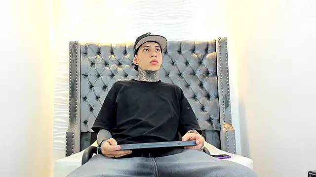 DANTE ARMSTRONG online show from 12/23/25, 03:50