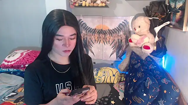 Snapshot of desirable_miya chatting on 12/02/25, 01:13 desirable miya online show from 12/02/25, 01:13