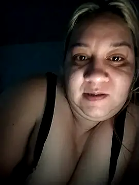 Snapshot of sharon-D chatting on 11/08/25, 04:54 sharon-D online show from 11/08/25, 04:54