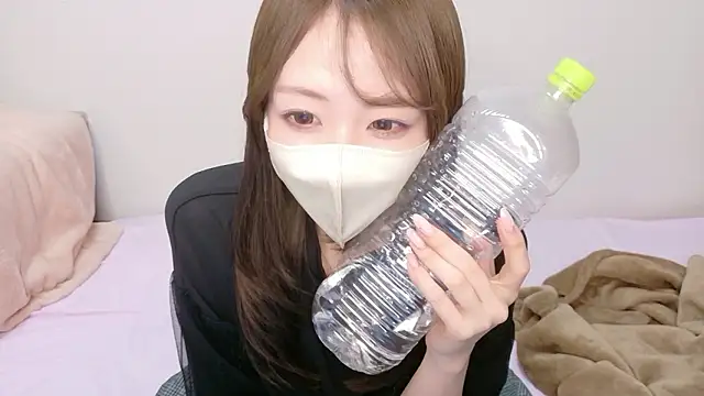 Snapshot of -aotan- chatting on 05/24/26, 12:49 -aotan- online show from 05/24/26, 12:49