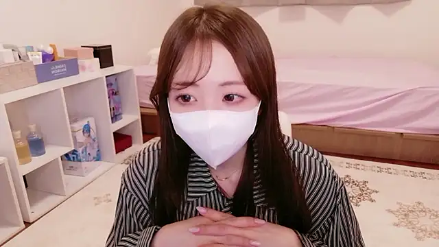 Snapshot of -aotan- chatting on 05/18/26, 01:05 -aotan- online show from 05/18/26, 01:05