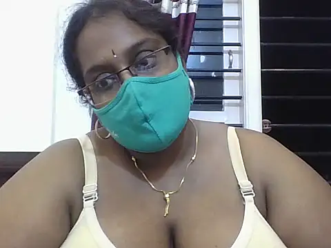 hootypriya online show from 12/03/25, 07:02