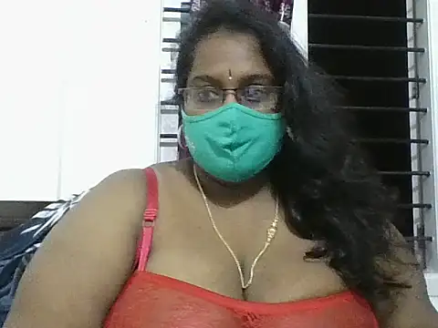 hootypriya online show from 11/25/25, 11:59