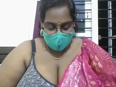 hootypriya online show from 12/01/25, 06:09