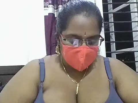 hootypriya online show from 02/16/26, 02:16