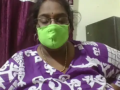 hootypriya online show from 04/30/26, 08:05