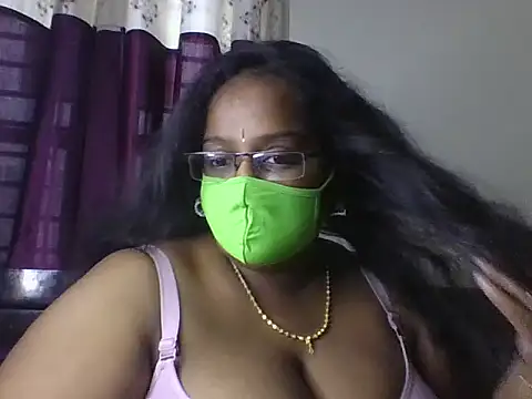 hootypriya online show from 05/09/26, 08:18