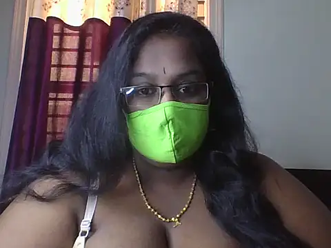 hootypriya online show from 05/12/26, 09:04