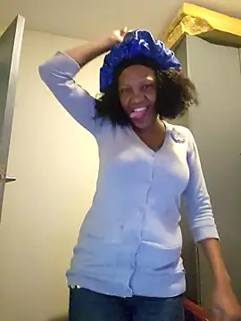 Mommy Sienna online show from 05/06/26, 05:50