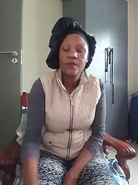 Mommy Sienna online show from 05/18/26, 02:44