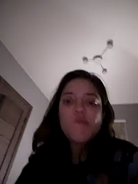 Snapshot of LinaGlow_ chatting on 11/08/25, 10:35 LinaGlow online show from 11/08/25, 10:35