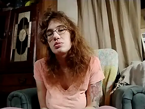 Snapshot of Harley_and_The_Joker chatting on 11/26/25, 11:38 Harley and The Joker online show from 11/26/25, 11:38