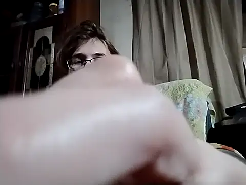 Snapshot of Harley_and_The_Joker chatting on 11/24/25, 12:32 Harley and The Joker online show from 11/24/25, 12:32