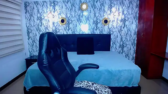 BeatrizSchmidt online show from 12/17/25, 11:04