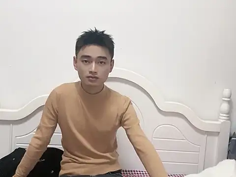 Snapshot of xiaotang-2563 chatting on 11/04/25, 01:04 xiaotang-2563 online show from 11/04/25, 01:04