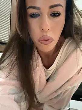 EdaQueen online show from 04/11/26, 07:39