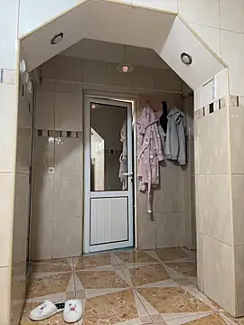 EdaQueen online show from 11/23/25, 09:03