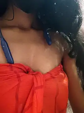 Snapshot of Thaper_Meera2 chatting on 11/06/25, 04:44 Thaper Meera2 online show from 11/06/25, 04:44