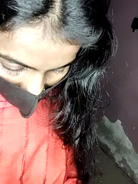 Snapshot of Thaper_Meera2 chatting on 11/07/25, 07:29 Thaper Meera2 online show from 11/07/25, 07:29