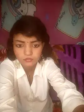 Snapshot of Freakingromance chatting on 02/14/26, 01:11 Freakingromance online show from 02/14/26, 01:11