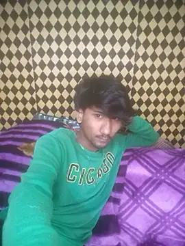 Freakingromance online show from 03/17/26, 08:34