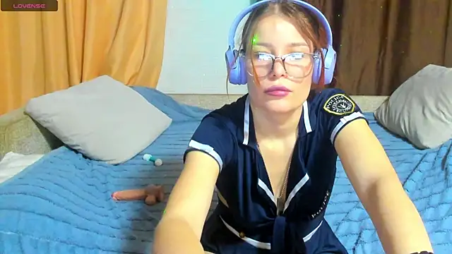 Snapshot of Eva_purrr_ chatting on 01/15/26, 09:51 Eva purrr online show from 01/15/26, 09:51