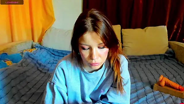 Eva purrr  online show from 03/09/26, 09:46