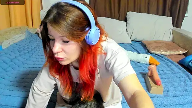 Snapshot of Eva_purrr_ chatting on 02/28/26, 01:16 Eva purrr online show from 02/28/26, 01:16