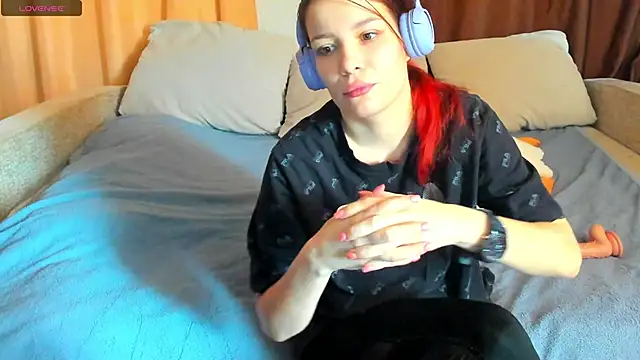 Snapshot of Eva_purrr_ chatting on 02/05/26, 07:04 Eva purrr online show from 02/05/26, 07:04