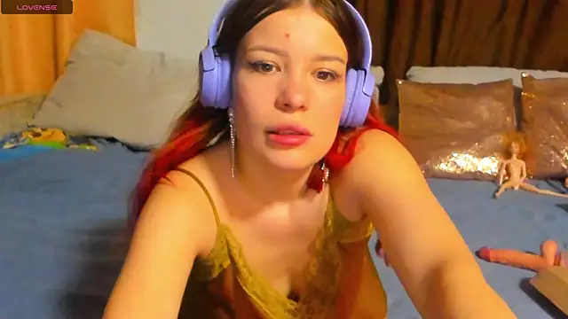 Snapshot of Eva_purrr_ chatting on 02/20/26, 08:11 Eva purrr online show from 02/20/26, 08:11