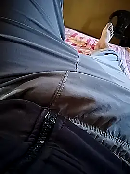 Snapshot of 69_HOT_69 chatting on 11/06/25, 02:59 69 HOT 69 online show from 11/06/25, 02:59